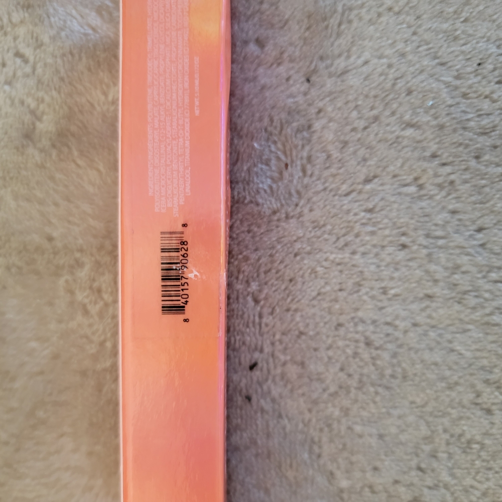 Vibrant Pale Orange Lip Gloss - Picture 3 of 8